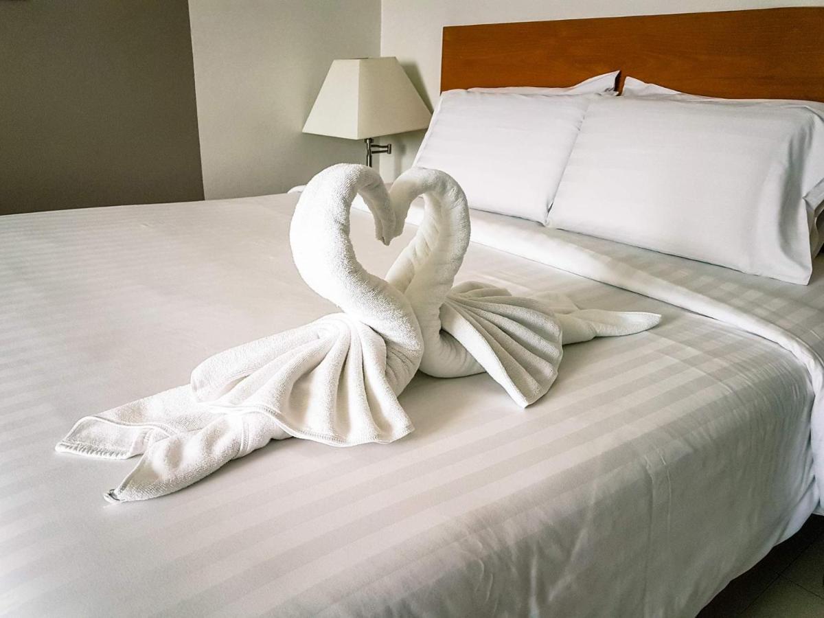 Mansfield Lodge Hotel Ltd Екстер'єр фото